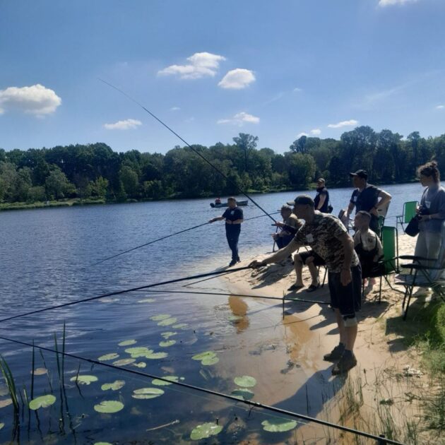 photo 5267415237361605069 y